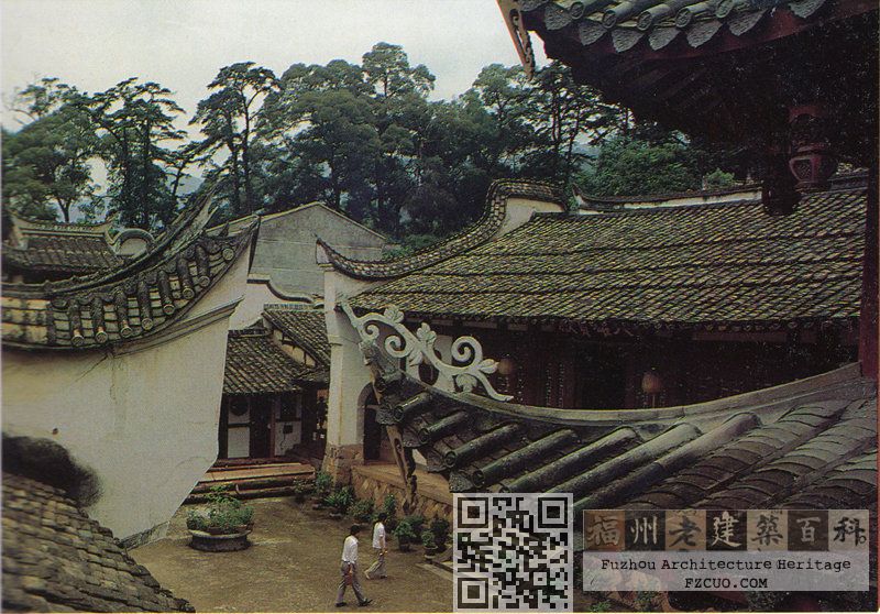 1989年左右拍摄的象峰崇福寺大雄宝殿(来源:《福州郊区》,林轶南藏)